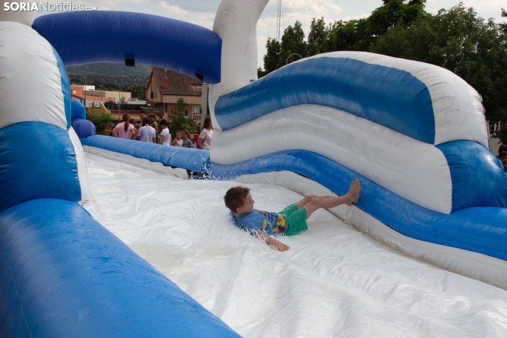 Fiesta de la espuma en Camaretas