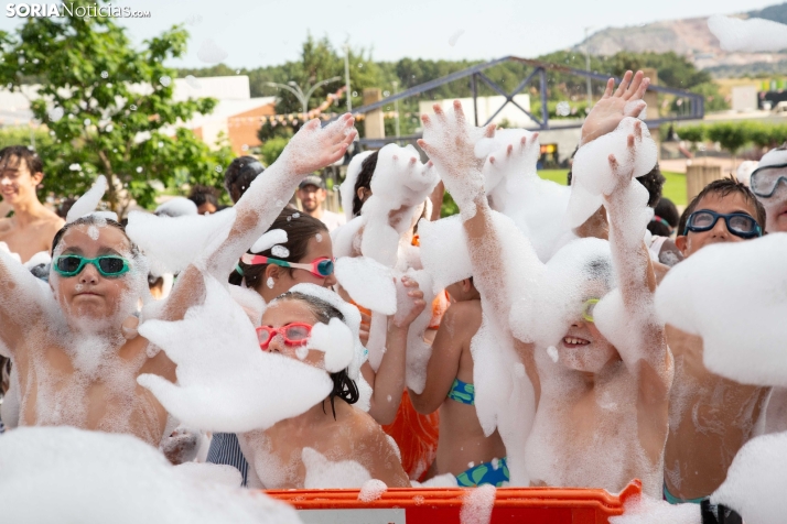 Fiesta de la espuma en Camaretas