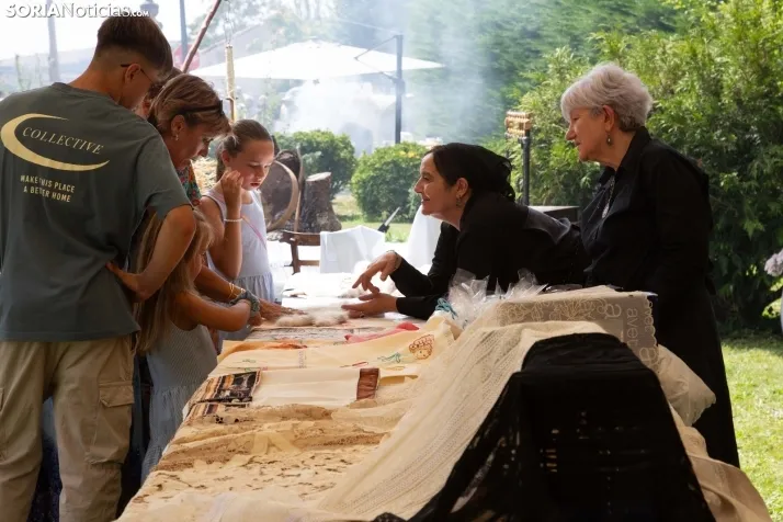 Mercado tradicional de Almarza 2025