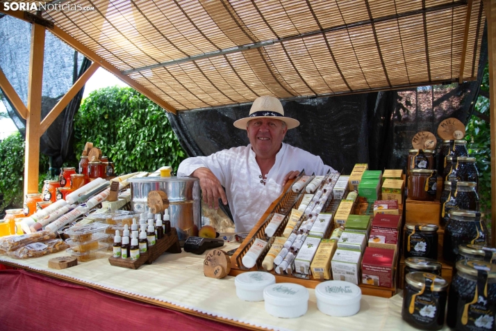 Mercado tradicional de Almarza 2025