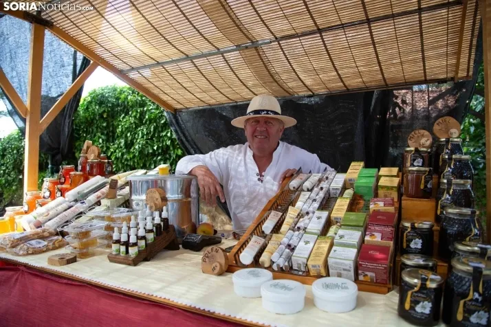 Mercado tradicional de Almarza 2025