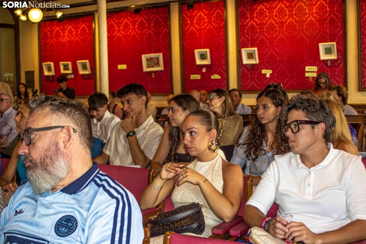 GALER&Iacute;A | Emoci&oacute;n, reconocimiento y homenajes en los premios de la Hosteler&iacute;a