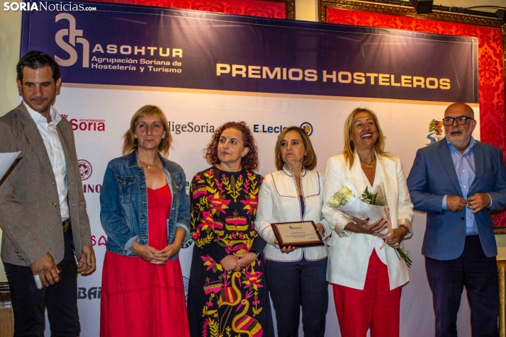 GALER&Iacute;A | Emoci&oacute;n, reconocimiento y homenajes en los premios de la Hosteler&iacute;a