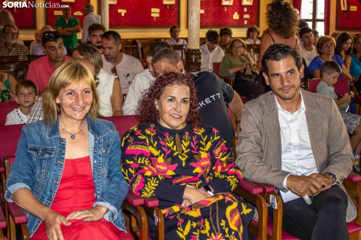 GALER&Iacute;A | Emoci&oacute;n, reconocimiento y homenajes en los premios de la Hosteler&iacute;a