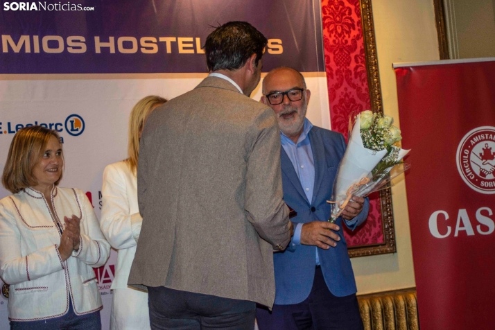 GALER&Iacute;A | Emoci&oacute;n, reconocimiento y homenajes en los premios de la Hosteler&iacute;a