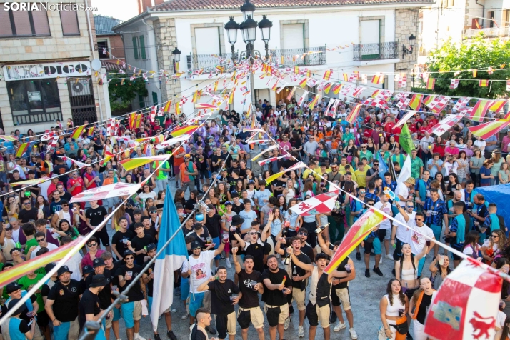 San Leonardo estalla en fiestas con el pregón