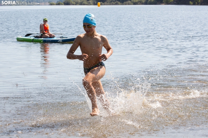 Travesía a nado en el Embalse de la Cuerda