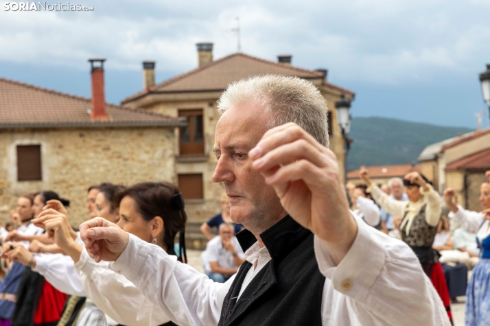 IX Certamen de Folklore de Duruelo de la Sierra./ Viksar Fotografía