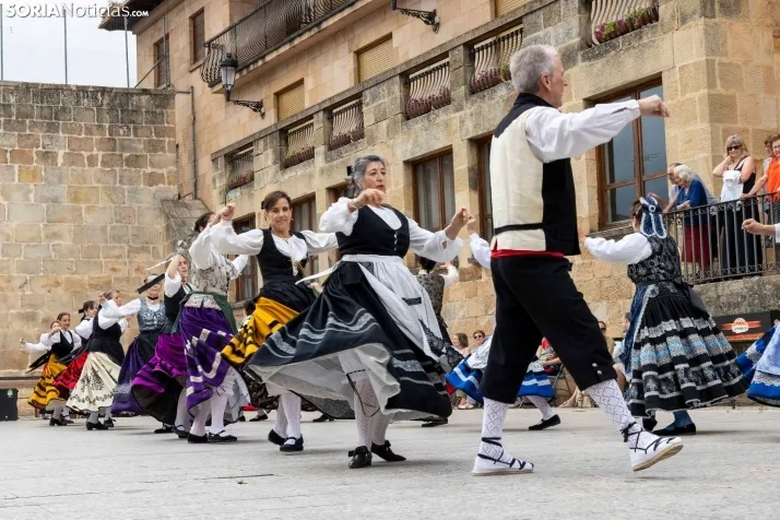 IX Certamen de Folklore de Duruelo de la Sierra./ Viksar Fotografía