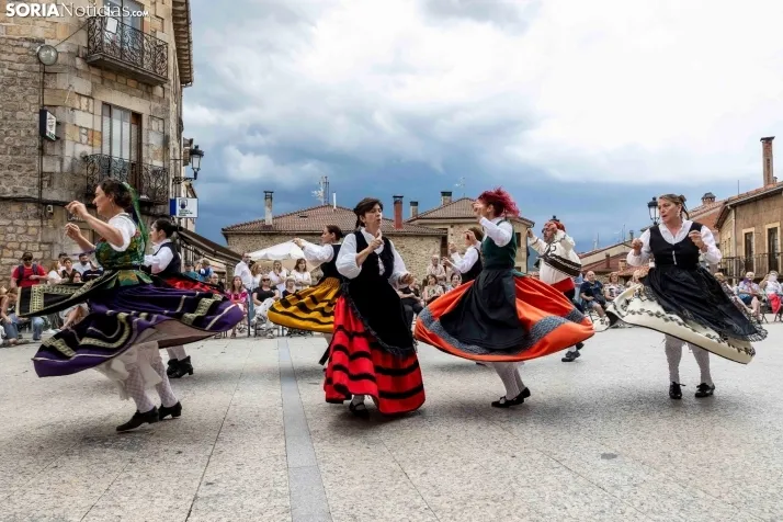 IX Certamen de Folklore de Duruelo de la Sierra./ Viksar Fotografía