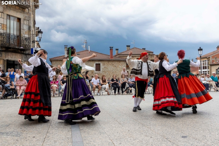 IX Certamen de Folklore de Duruelo de la Sierra./ Viksar Fotografía