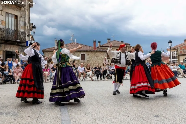 IX Certamen de Folklore de Duruelo de la Sierra./ Viksar Fotografía