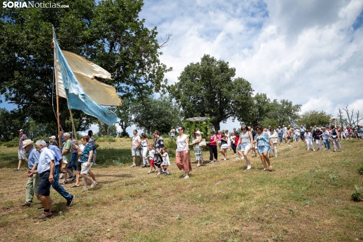GALER&Iacute;A | Almarza celebra la tradicional romer&iacute;a de Santos Nuevos