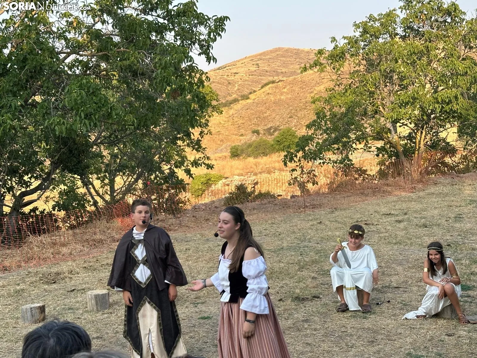 Foto 2 - &Aacute;greda viaja a trav&eacute;s de su historia y sus gentes con las rutas teatralizadas 'Al Aire del Moncayo'