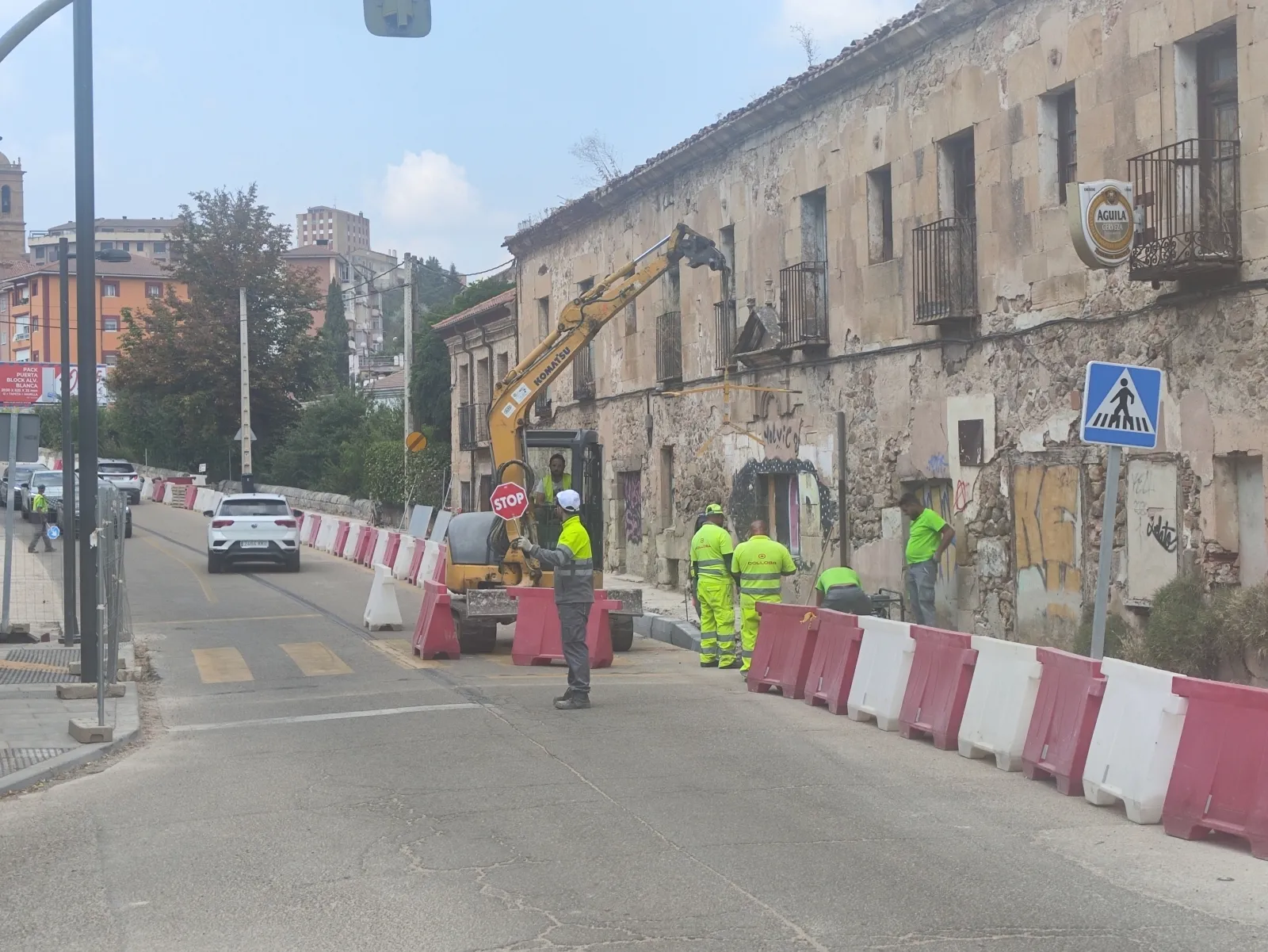Foto 9 - Obras al 70%: de este modo avanza la rehabilitaci&oacute;n del Puente de Piedra con trabajos subacu&aacute;ticos y restauraci&oacute;n de farolas