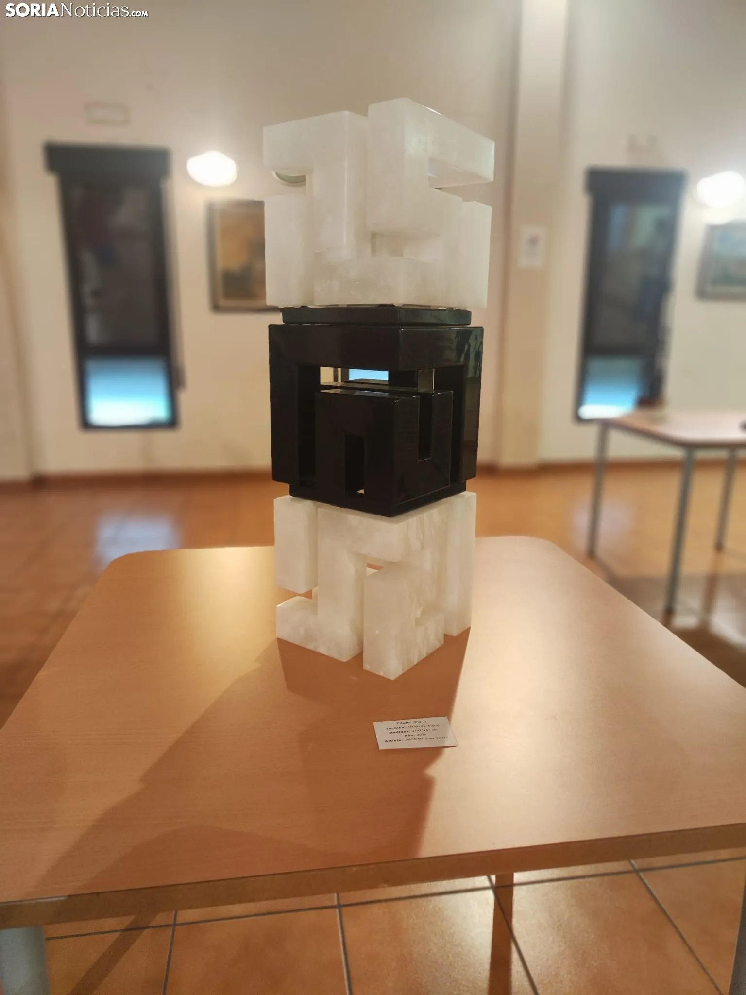 Foto 2 - Arte y talento local brillan en la exposici&oacute;n colectiva de Carbonera de Frentes