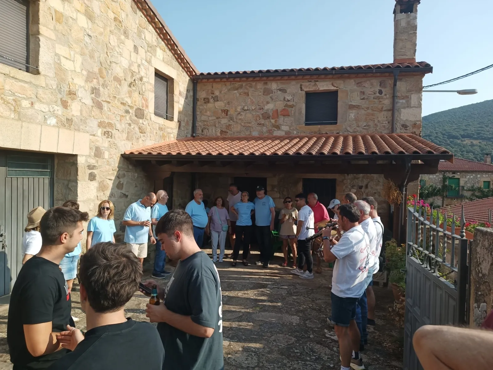 Foto 8 - Hinojosa de la Sierra cierra una semana de fiestas con alta participaci&oacute;n y buen tiempo