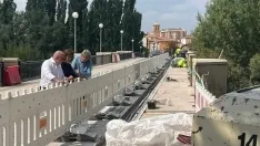 Foto 12 - Obras al 70%: de este modo avanza la rehabilitaci&oacute;n del Puente de Piedra con trabajos subacu&aacute;ticos y restauraci&oacute;n de farolas