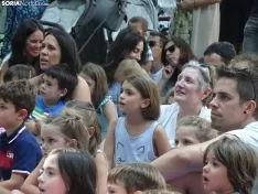 Foto 21 - FOTOS | Los m&aacute;s peque&ntilde;os disfrutan del teatro infantil en la Dehesa mientras aprenden con la moraleja de 'La gallina de los huevos de oro'