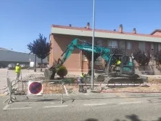 Foto 5 - Los vecinos del Fuente del Rey logran mantener su l&iacute;nea de aparcamientos