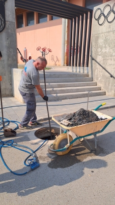 Restos extraídos del alcantarillado municipal por una empresa privada y Christopher Bravo. Imágenes cedidas por Christopher Bravo.