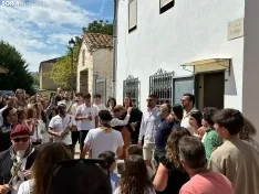 Foto 4 - De la 'pedida' nocturna a la 'recogida' diurna: el rito que financia las fiestas de Villar del R&iacute;o