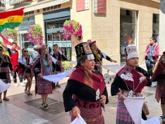 Foto 6 - Galería y crónica: Los colores de Bolivia inundan Soria en honor a la Virgen de Urkupiña