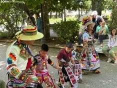 Foto 45 - Galer&iacute;a y cr&oacute;nica: Los colores de Bolivia inundan Soria en honor a la Virgen de Urkupi&ntilde;a