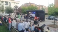 Foto 9 - De la tanguilla a la fiesta de la espuma: Santa B&aacute;rbara une a todas las generaciones