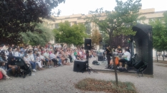 Foto 5 - De la tanguilla a la fiesta de la espuma: Santa Bárbara une a todas las generaciones