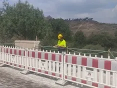 Foto 3 - Obras al 70%: de este modo avanza la rehabilitaci&oacute;n del Puente de Piedra con trabajos subacu&aacute;ticos y restauraci&oacute;n de farolas