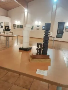 Foto 6 - Arte y talento local brillan en la exposici&oacute;n colectiva de Carbonera de Frentes