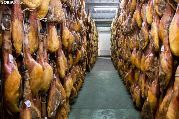 Embutidos La Hoguera se integra en el grupo navarro Benito Jiménez: Es futuro y seguridad para el pueblo y la empresa