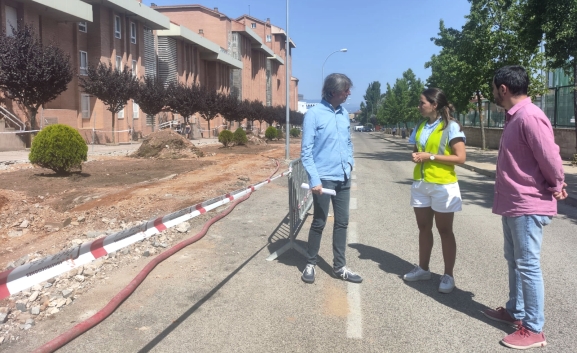 Los vecinos del Fuente del Rey logran mantener su línea de aparcamientos
