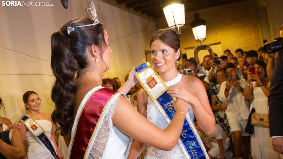 FOTOS | El Burgo, esplendoroso en el pregón que abre sus fiestas