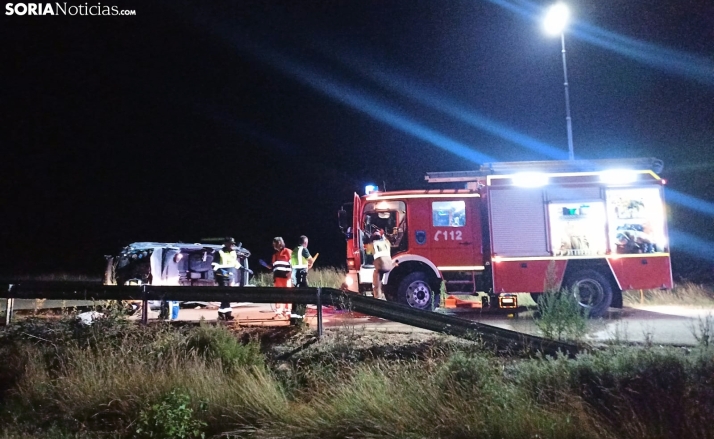 Dos heridos en un accidente de tráfico en Adradas