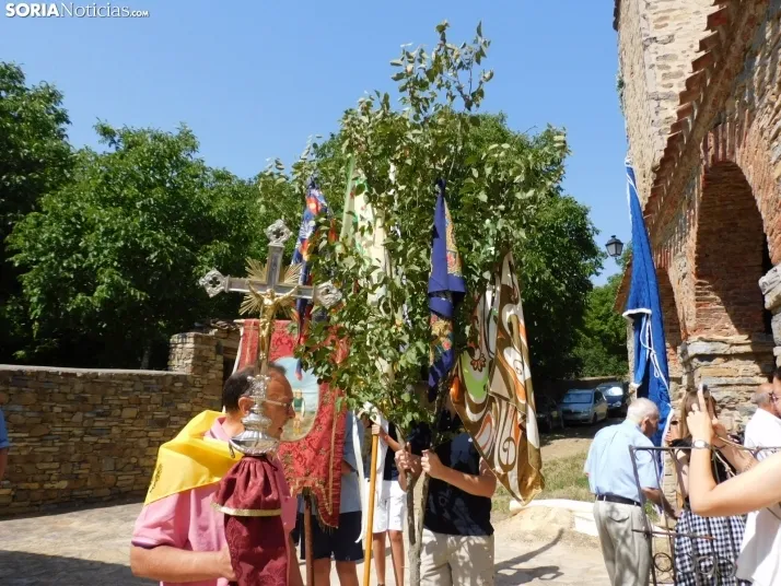 Procesión Santos Justo y Pastor en Diustes