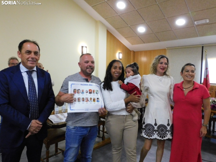 Entrega de pañuelos de Golmayo 2025