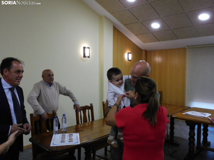 Entrega de pañuelos de Golmayo 2025