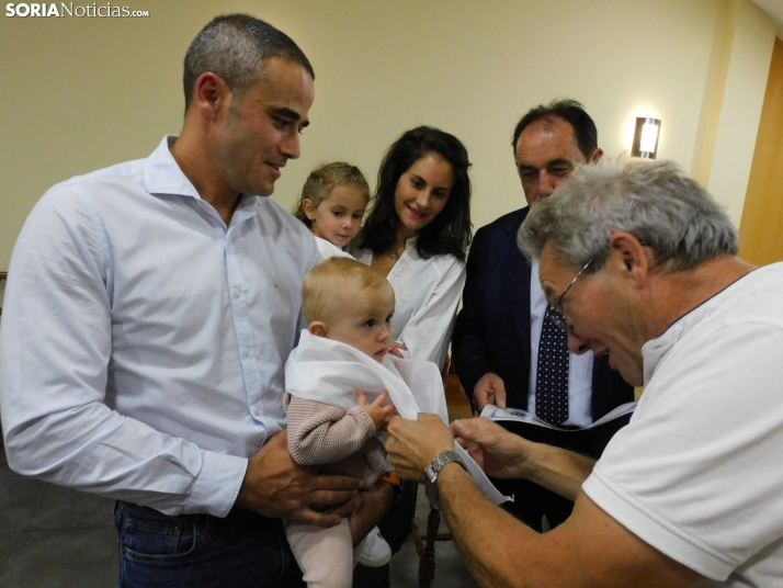 Entrega de pañuelos de Golmayo 2025