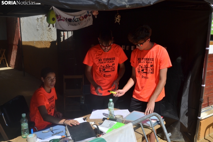 En im&aacute;genes: Las finales del V&oacute;ley Plaza empiezan con los m&aacute;s peque&ntilde;os