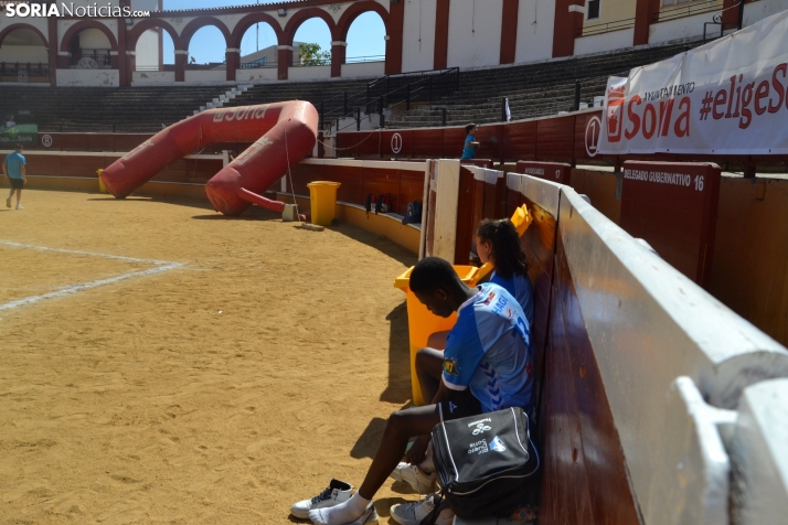 En im&aacute;genes: Las finales del V&oacute;ley Plaza empiezan con los m&aacute;s peque&ntilde;os