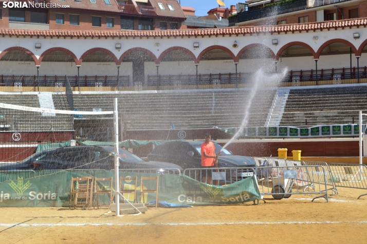 En im&aacute;genes: Las finales del V&oacute;ley Plaza empiezan con los m&aacute;s peque&ntilde;os