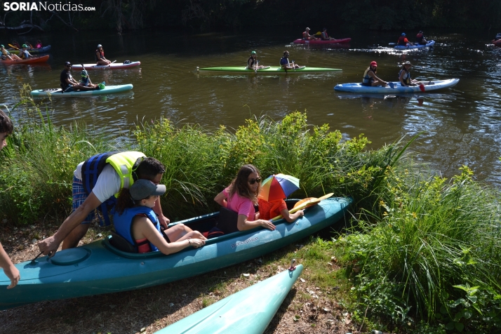 En im&aacute;genes: Cientos de pirag&uuml;istas surcan las aguas del Duero en la XXII edici&oacute;n de su Tra