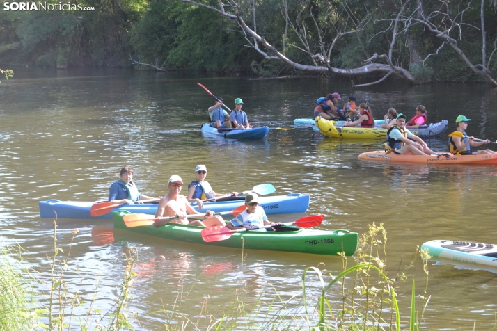 En im&aacute;genes: Cientos de pirag&uuml;istas surcan las aguas del Duero en la XXII edici&oacute;n de su Tra