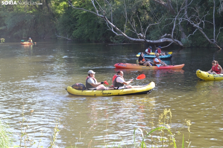 En im&aacute;genes: Cientos de pirag&uuml;istas surcan las aguas del Duero en la XXII edici&oacute;n de su Tra