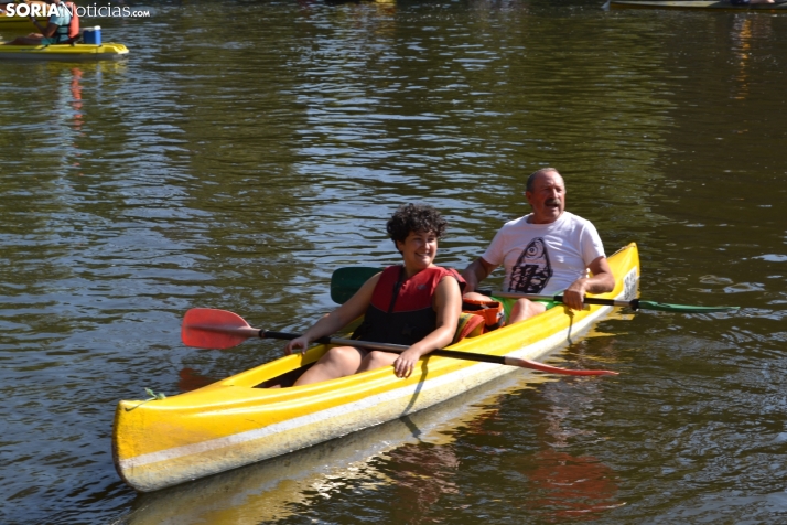 En im&aacute;genes: Cientos de pirag&uuml;istas surcan las aguas del Duero en la XXII edici&oacute;n de su Tra