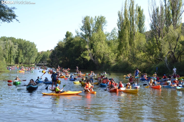 En im&aacute;genes: Cientos de pirag&uuml;istas surcan las aguas del Duero en la XXII edici&oacute;n de su Tra