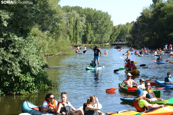 En im&aacute;genes: Cientos de pirag&uuml;istas surcan las aguas del Duero en la XXII edici&oacute;n de su Tra
