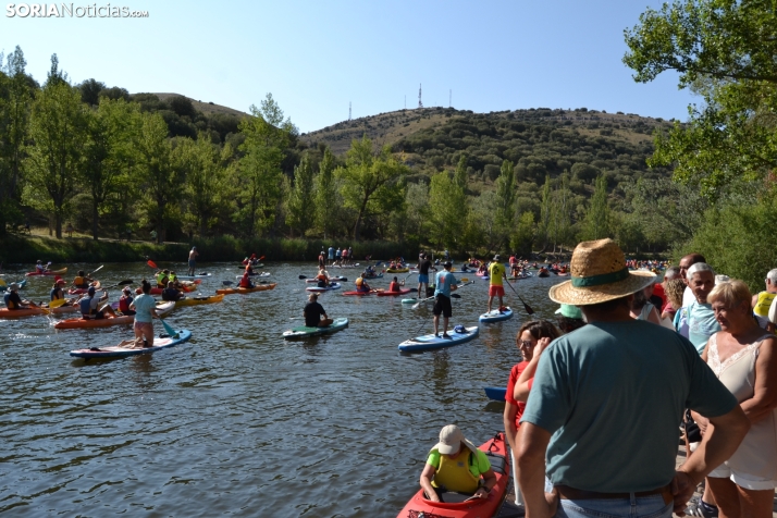 En im&aacute;genes: Cientos de pirag&uuml;istas surcan las aguas del Duero en la XXII edici&oacute;n de su Tra